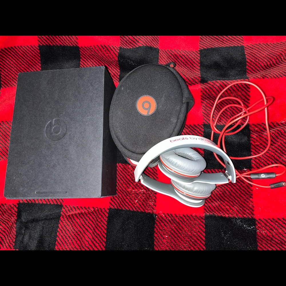 Original Wired Beats Solo Headphones with Case and Box